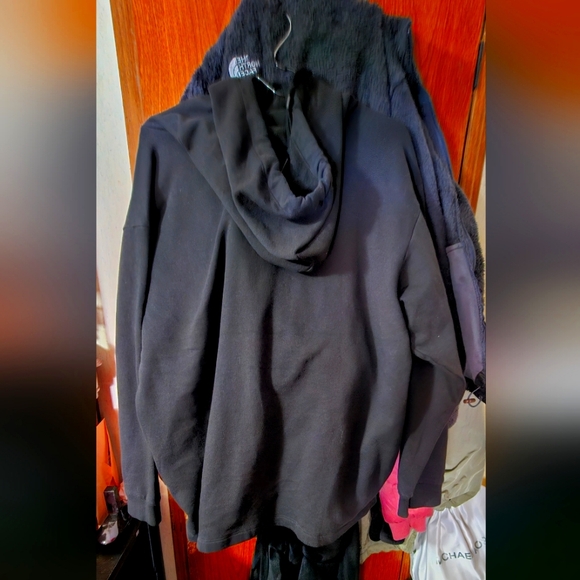 Final price 2 -Victoria secret hoodies - Picture 3 of 4